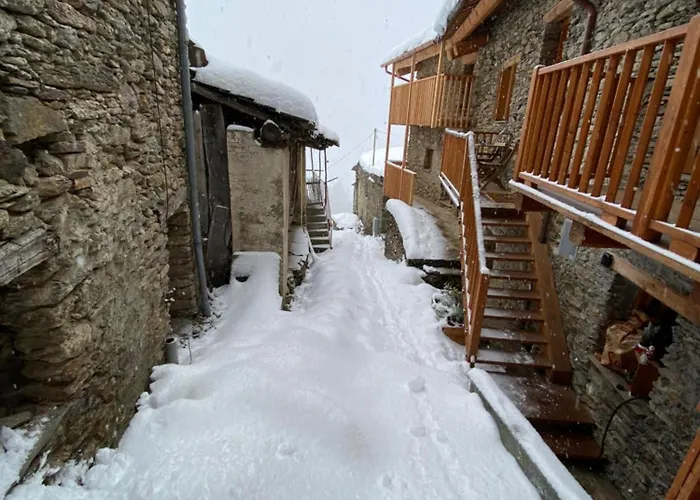 Ghitin Tatil Evi Ostana